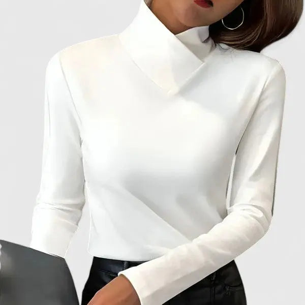 Yulienne | Elegant Turtleneck Hazel & Ruth