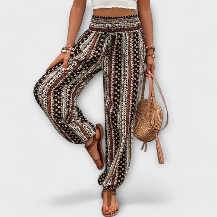 Scarlett - Pants with Ethnic Graphic Mani And Rosi