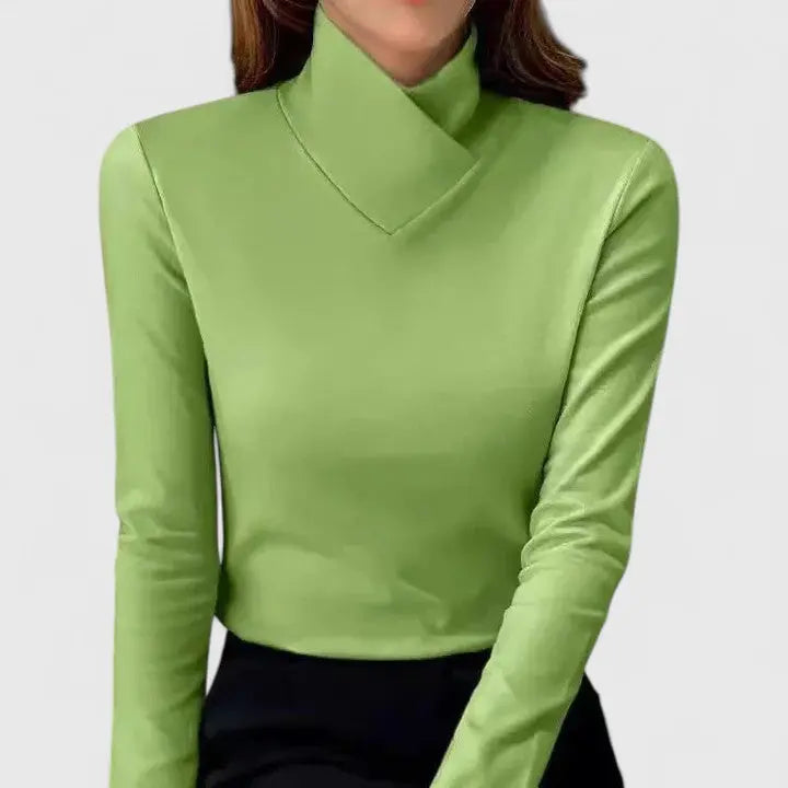 Yulienne | Elegant Turtleneck Hazel & Ruth