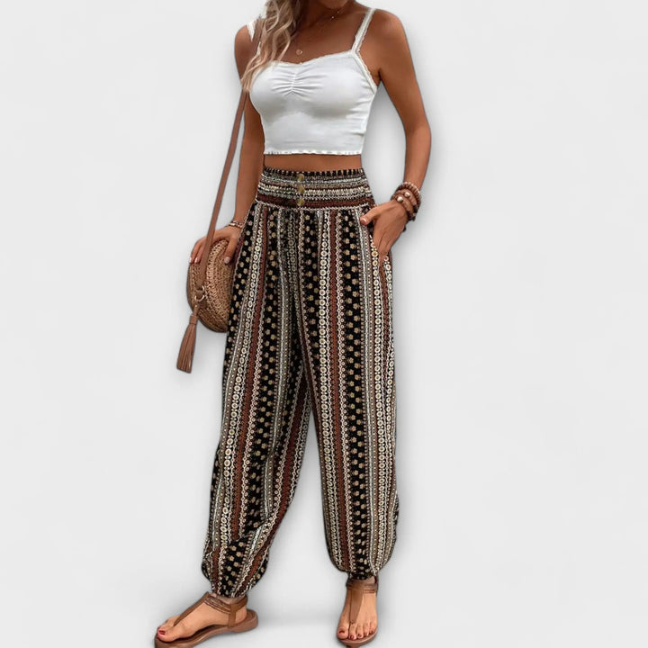 Scarlett - Pants with Ethnic Graphic Mani And Rosi